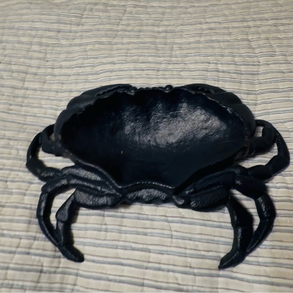 Cast iron navy blue crab dish. Perfect as a jewelry holder, NWOT. - Picture 6 of 7